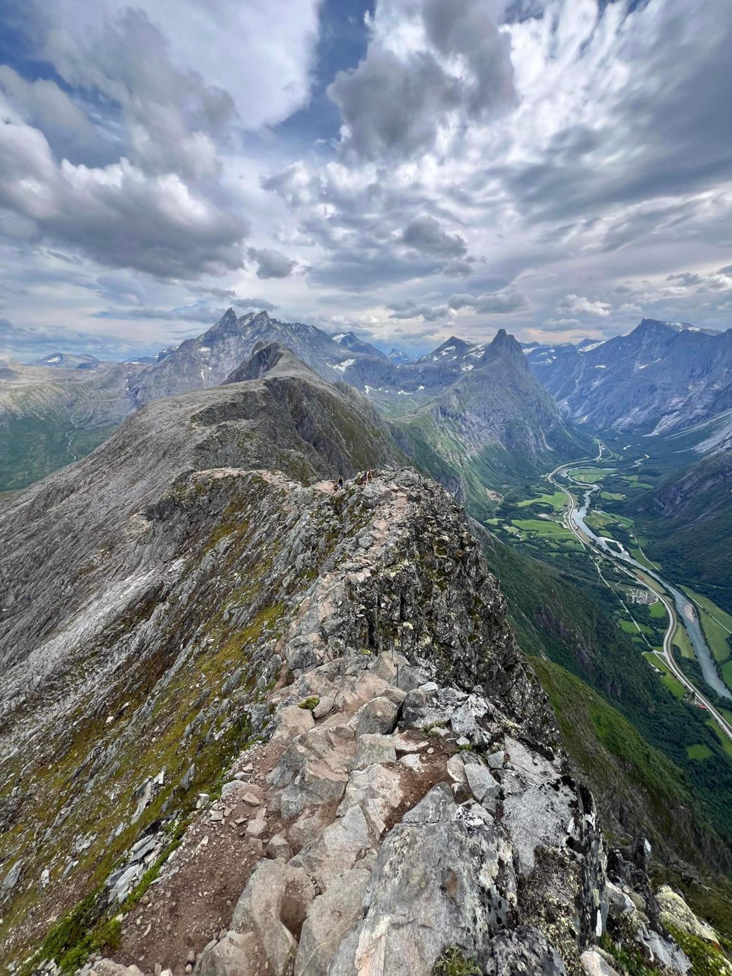 Apartment In The Heart Of Åndalsnes Esterno foto