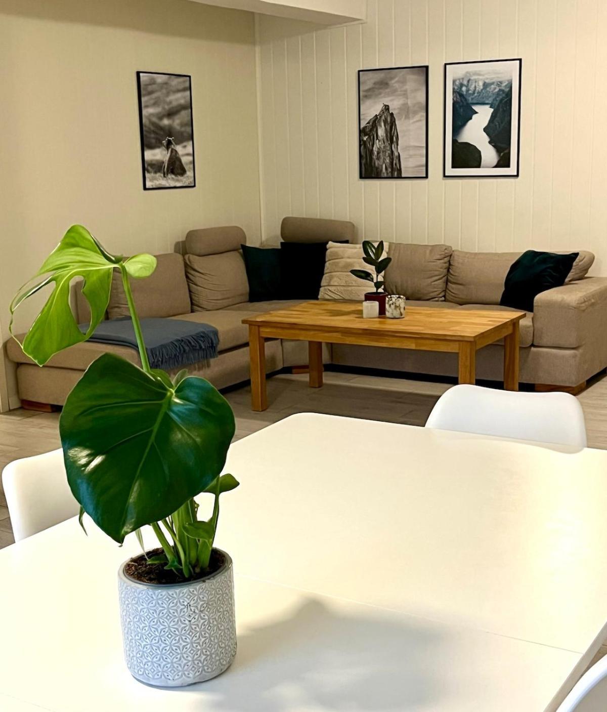Apartment In The Heart Of Åndalsnes Esterno foto
